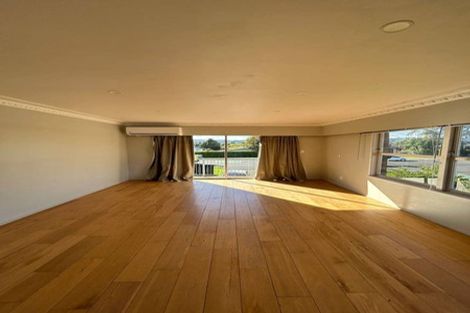 Photo of property in 1/419 Great South Road, Opaheke, Papakura, 2113