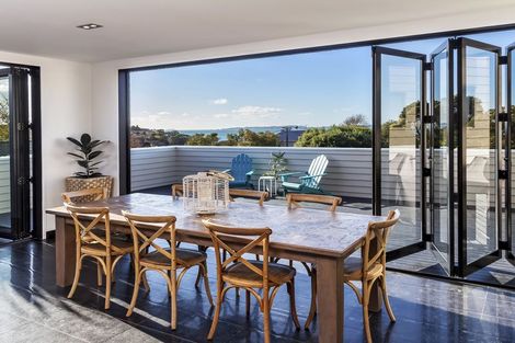 Photo of property in 57 Pah Road, Cockle Bay, Auckland, 2014