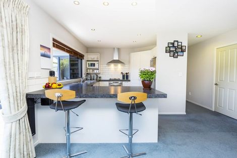 Photo of property in 27 Mcewen Crescent, Riverstone Terraces, Upper Hutt, 5018