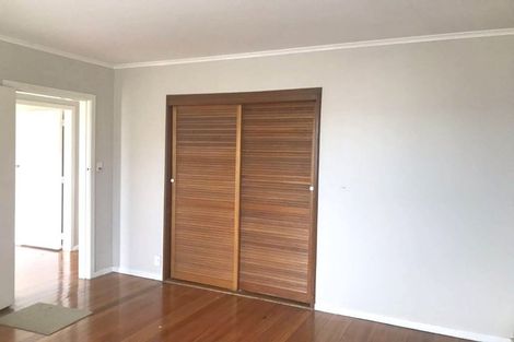 Photo of property in 33 Glenview Road, Glen Eden, Auckland, 0602