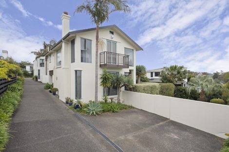 Photo of property in 1/42 Churchill Road, Murrays Bay, Auckland, 0630