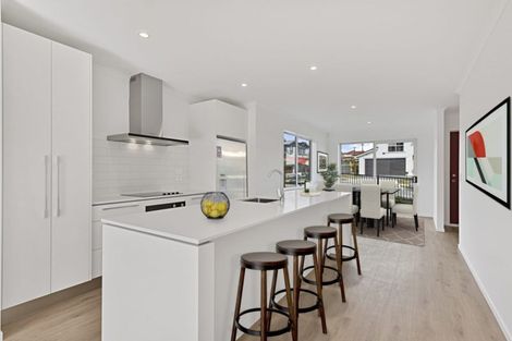 Photo of property in 8 George Mcwhirter Avenue, Massey, Auckland, 0614