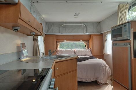 Photo of property in 13 Nancy Wake Place, Cable Bay, 0420