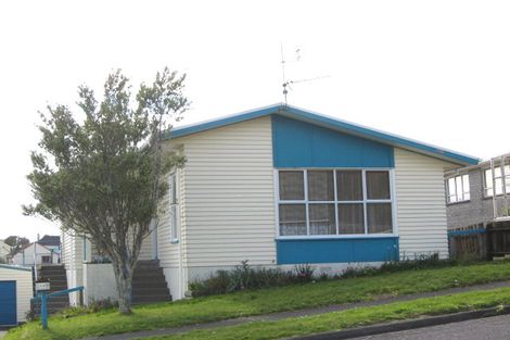 Photo of property in 34 Endeavour Street, Marfell, New Plymouth, 4310