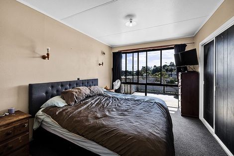 Photo of property in 3 Ward Place, Marfell, New Plymouth, 4310