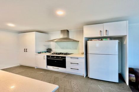 Photo of property in 11 Mokopapa Street, Takanini, 2112