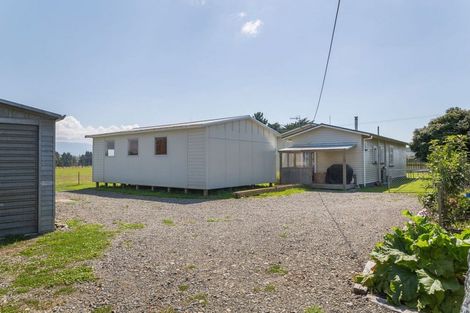 Photo of property in 53 Tipapakuku Road, Dannevirke, 4930