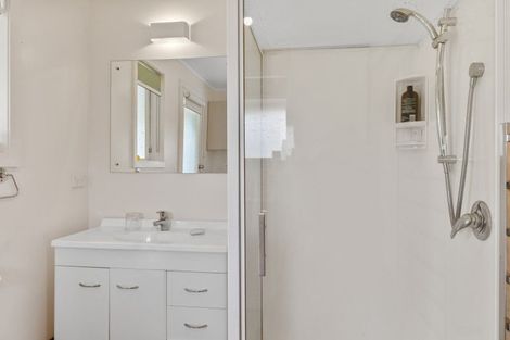 Photo of property in 13 Boulton Road, Levin, 5510