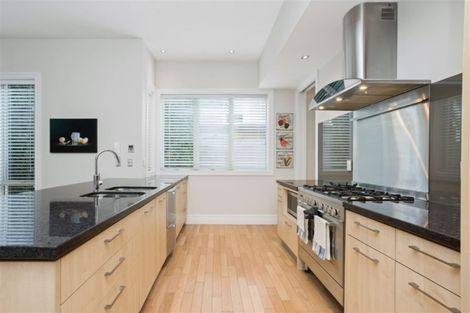 Photo of property in 54 Idris Road, Fendalton, Christchurch, 8052