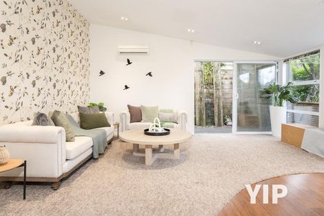 Photo of property in 8b Hollies Crescent, Johnsonville, Wellington, 6037