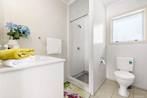 Photo of property in 23a Reeves Road, Pakuranga, Auckland, 2010