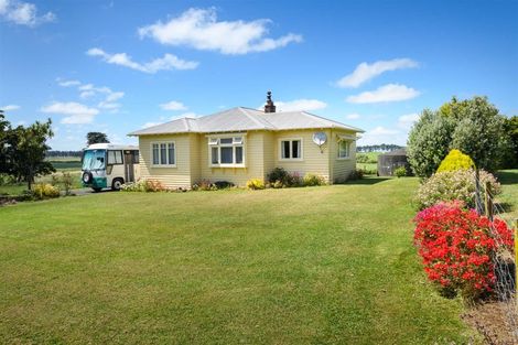 Photo of property in 56 Wightman Road, Sanson, Palmerston North, 4479