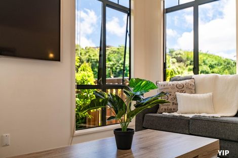 Photo of property in 16 Wantwood Grove, Churton Park, Wellington, 6037