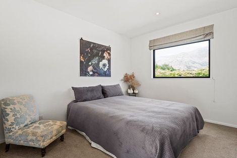 Photo of property in 46 Quarry Place, Lake Hayes, Queenstown, 9304