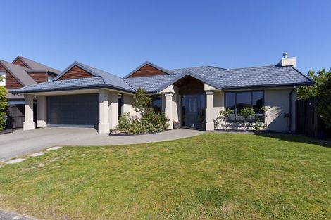 Photo of property in 16 Bottle Lake Drive, Parklands, Christchurch, 8083
