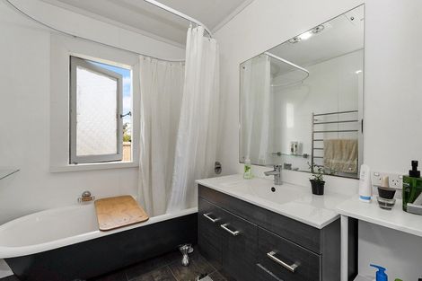 Photo of property in 86 Norton Road, Frankton, Hamilton, 3204