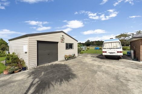 Photo of property in 40 Bell Road West, Halcombe, Feilding, 4777