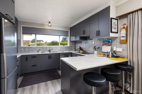 Photo of property in 11 Oxford Street, Waimate, 7924