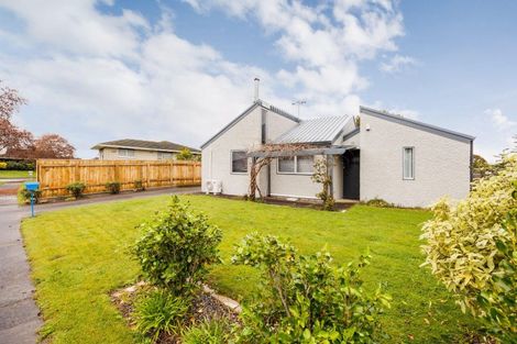 Photo of property in 30 Terry Crescent, Milson, Palmerston North, 4414