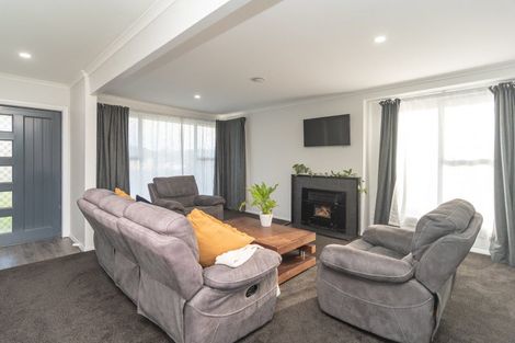 Photo of property in 10 Studholme Street, Temuka, 7920
