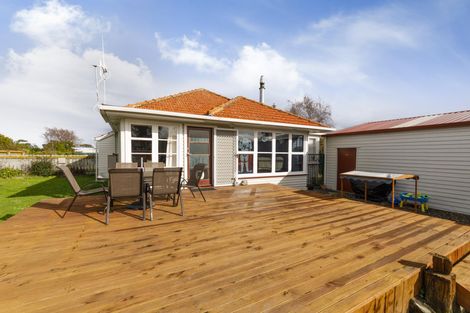 Photo of property in 15 Tweed Street, Roslyn, Palmerston North, 4414