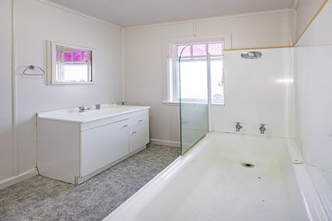 Photo of property in 44 Pitt Street, Raetihi, 4632