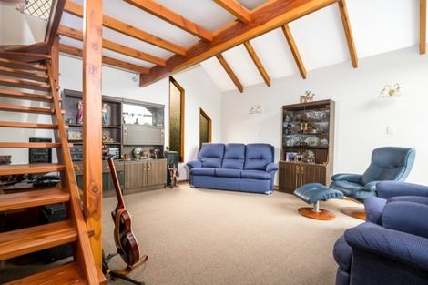 Photo of property in 18 Moana View Road, Waikawa, Picton, 7220