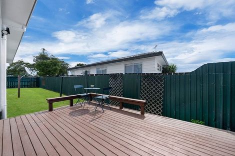 Photo of property in 2/10 Norrie Smith Avenue, Flat Bush, Auckland, 2023