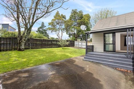 Photo of property in 2 Glucina Place, Glen Eden, Auckland, 0602