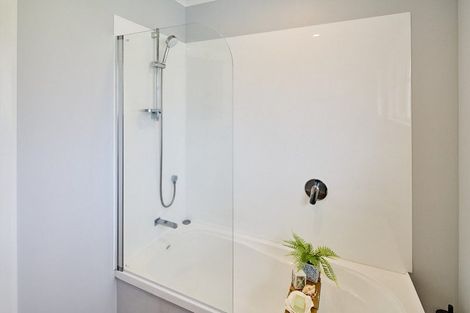 Photo of property in 36 Chapman Crescent, Naenae, Lower Hutt, 5011