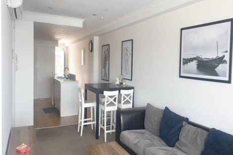 Photo of property in Algarve Apartments, 211/332 Maunganui Road, Mount Maunganui, 3116