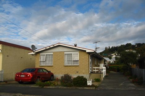 Photo of property in 24 Rutherford Street, Caversham, Dunedin, 9012