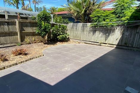 Photo of property in 1/142 Clovelly Road, Bucklands Beach, Auckland, 2012