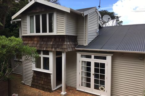 Photo of property in 28 Saint Michaels Crescent, Kelburn, Wellington, 6012