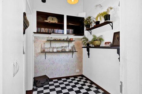 Photo of property in 21 Egmont Street, Patea, 4520