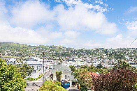 Photo of property in 27 Chesterton Street, Johnsonville, Wellington, 6037