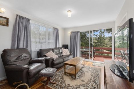 Photo of property in 11 Amundsen Grove, Stokes Valley, Lower Hutt, 5019