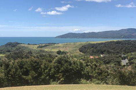 Photo of property in 25 Bay View Road, Cable Bay, 0420