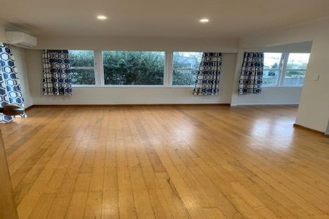 Photo of property in 16 Glenside Avenue, Pakuranga, Auckland, 2010