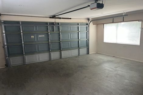 Photo of property in 17 Summerland Drive, Henderson, Auckland, 0612