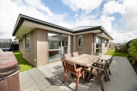 Photo of property in 43 Benmore Crescent, Pyes Pa, Tauranga, 3112