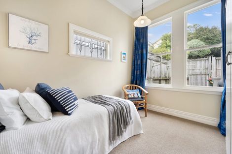 Photo of property in 9 Farm Road, Northland, Wellington, 6012