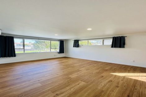 Photo of property in 48 Glynnbrooke Street, Te Atatu South, Auckland, 0610