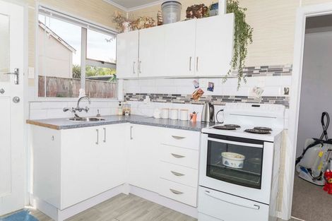 Photo of property in 4/222 High Street, Dannevirke, 4930