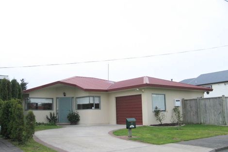 Photo of property in 2/2a Blenheim Street, Taradale, Napier, 4112
