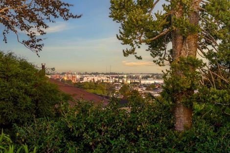 Photo of property in 43 Lemon Grove Avenue, Otumoetai, Tauranga, 3110