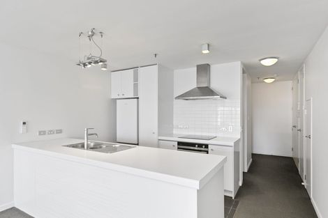 Photo of property in Montreaux Apartments, 10j/164 The Terrace, Wellington Central, Wellington, 6011