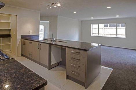 Photo of property in 394 Ormiston Road, Flat Bush, Auckland, 2019