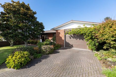 Photo of property in 14 Poplar Grove, Whalers Gate, New Plymouth, 4310