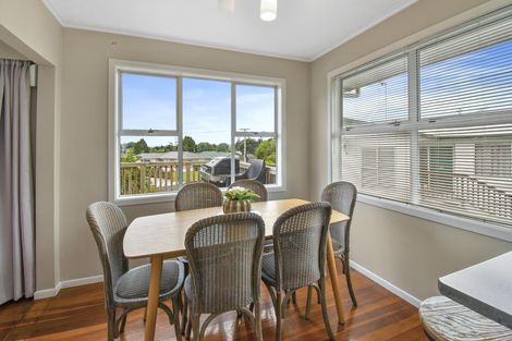 Photo of property in 15 Rembrandt Place, Opaheke, Papakura, 2113